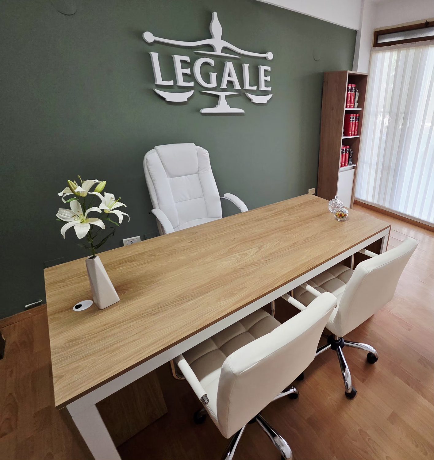 Oficina de LEGALE Estudio Jurídico en Cipolletti